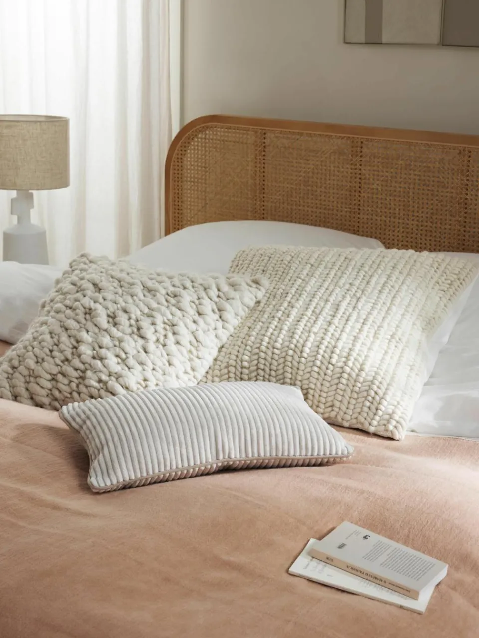 Handgemaakte grofgebreide kussenhoes Belen^Westwing Collection Outlet
