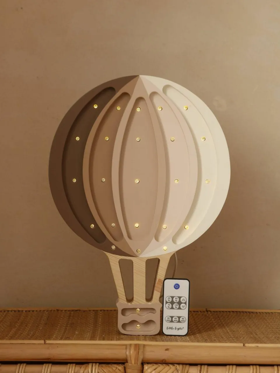 Handgemaakte LED-kinderlamp Hot Air Baloon met timerfunctie en afstandsbediening, dimbaar^Little Lights Outlet