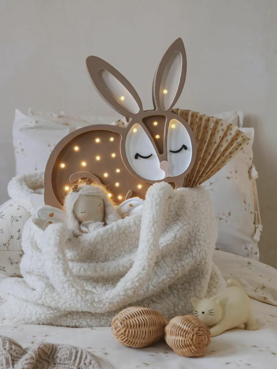 Handgemaakte LED-kinderlamp Bunny met timerfunctie en afstandsbediening, dimbaar^Little Lights Outlet