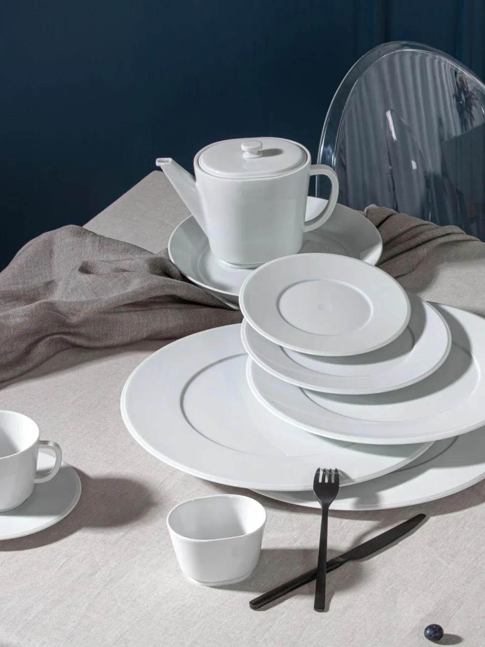 Handgemaakte mokken Vitruv van porselein, 2 stuks^Meissen New