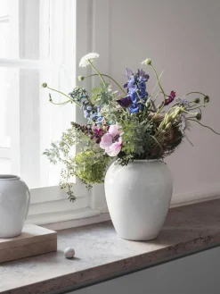 Handgemaakte porseleinen vaas Rhombe, H 25 cm^Lyngby Porcelaen Best
