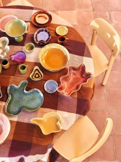 Handgemaakte serveerplateau Shell van keramiek^HKLIVING Outlet