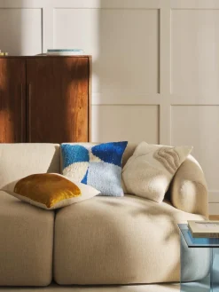 Handgetufte kussenhoes Coraline met decoraties^Westwing Collection Hot