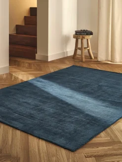 Handgeweven viscose vloerkleed Jane^Westwing Collection New