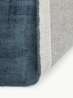 Handgeweven viscose vloerkleed Jane^Westwing Collection New