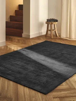 Handgeweven viscose vloerkleed Jane^Westwing Collection Best