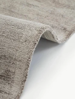 Handgeweven viscose vloerkleed Jane^Westwing Collection Best