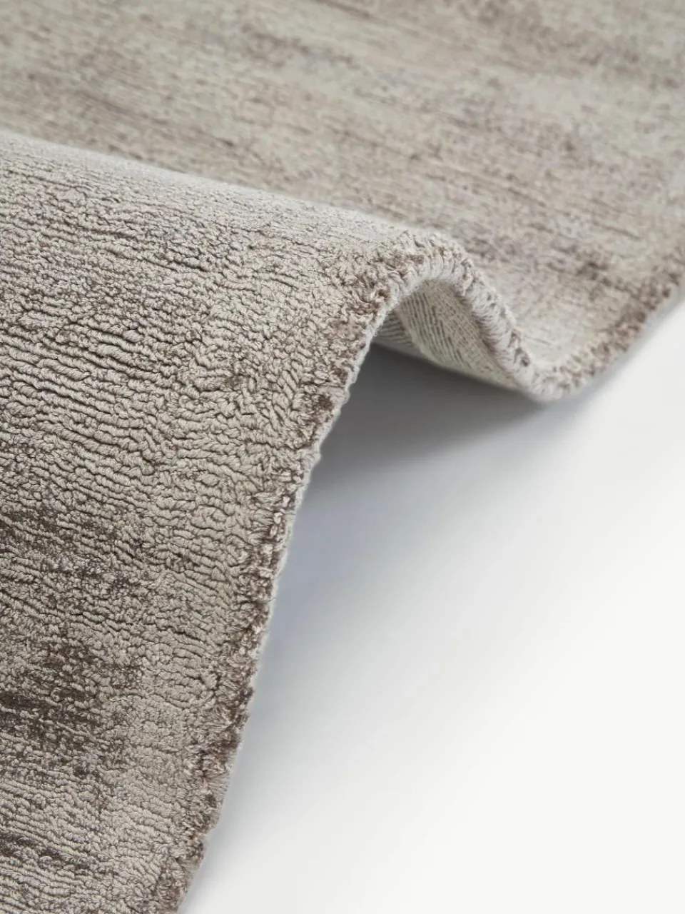 Handgeweven viscose vloerkleed Jane^Westwing Collection Best