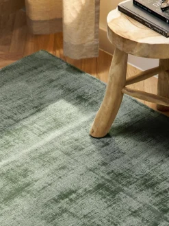 Handgeweven viscose vloerkleed Jane^Westwing Collection Hot