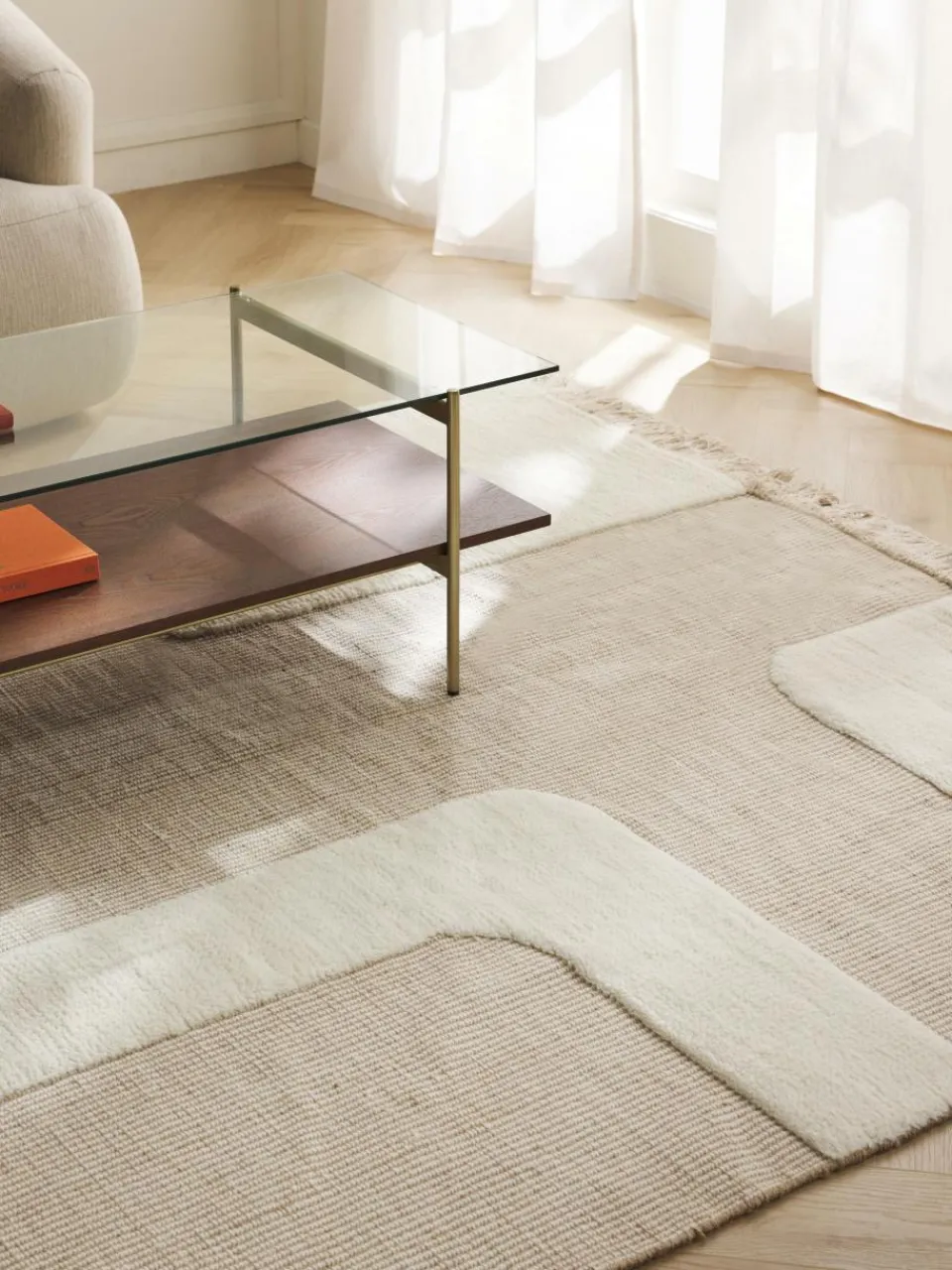 Handgeweven vloerkleed Laine met hoog-laag patroon en franjes^Westwing Collection Online
