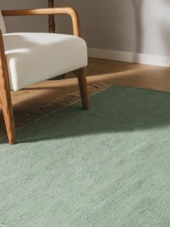 Handgeweven wollen vloerkleed Liv met franjes^Benuta Fashion
