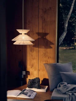 Hanglamp Kiku van linnen^Frandsen Hot
