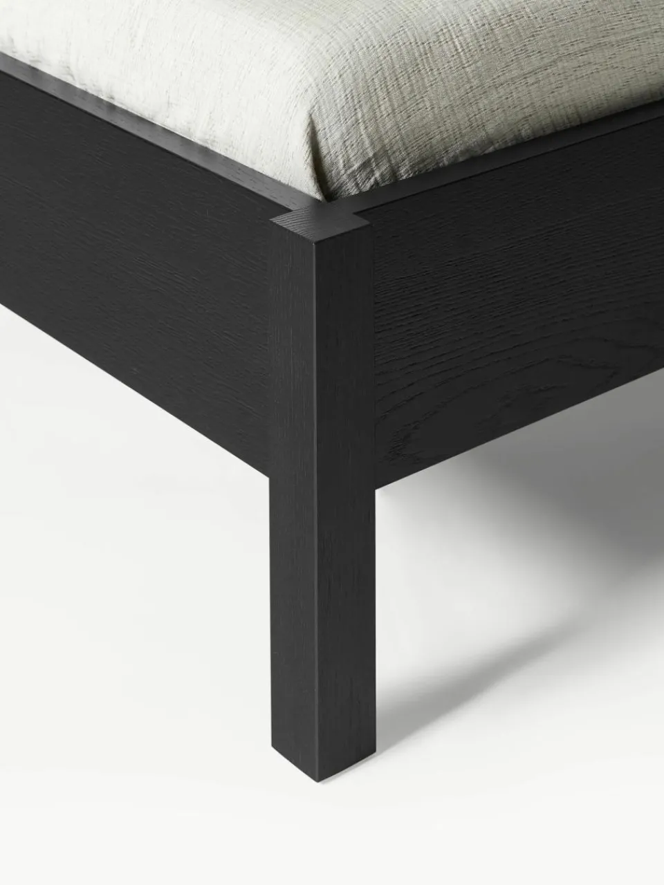 Houten bed Jones met hoofdeinde van Weens vlechtwerk^Westwing Collection Best
