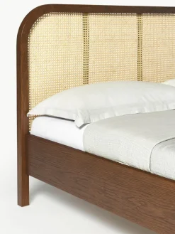 Houten bed Jones met hoofdeinde van Weens vlechtwerk^Westwing Collection Best