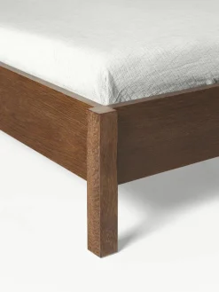 Houten bed Jones met hoofdeinde van Weens vlechtwerk^Westwing Collection Best