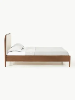 Houten bed Jones met hoofdeinde van bouclé^Westwing Collection Clearance