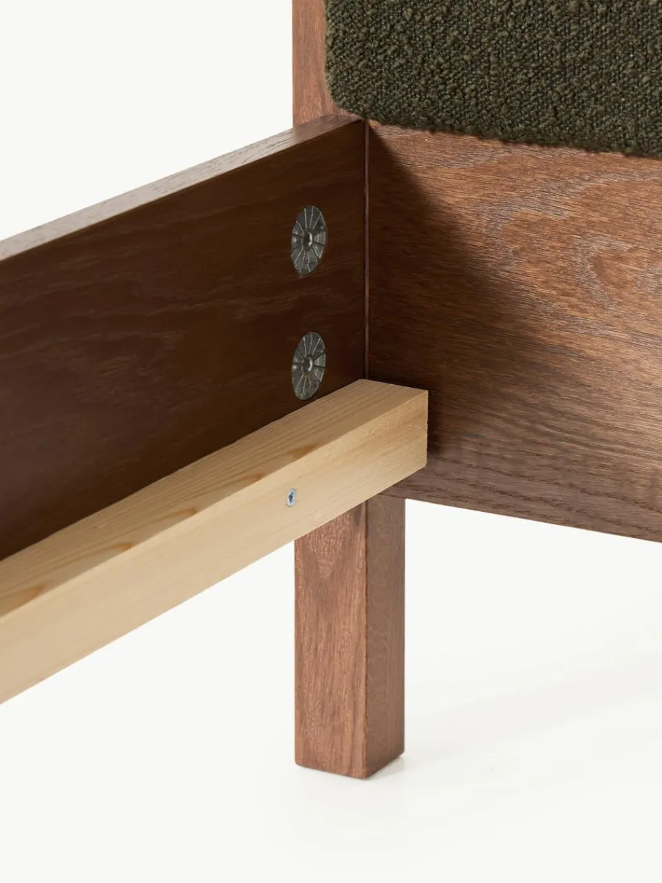 Houten bed Jones met hoofdeinde van bouclé^Westwing Collection Sale