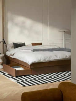 Houten bed Sato met lades^Westwing Collection Outlet