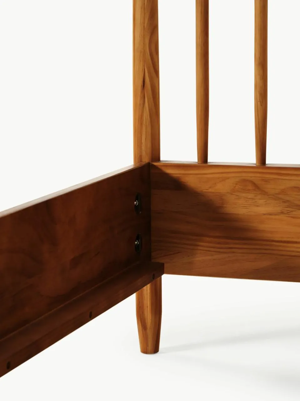 Houten bed Windsor met hoofdeinde van grenenhout^Westwing Collection Hot