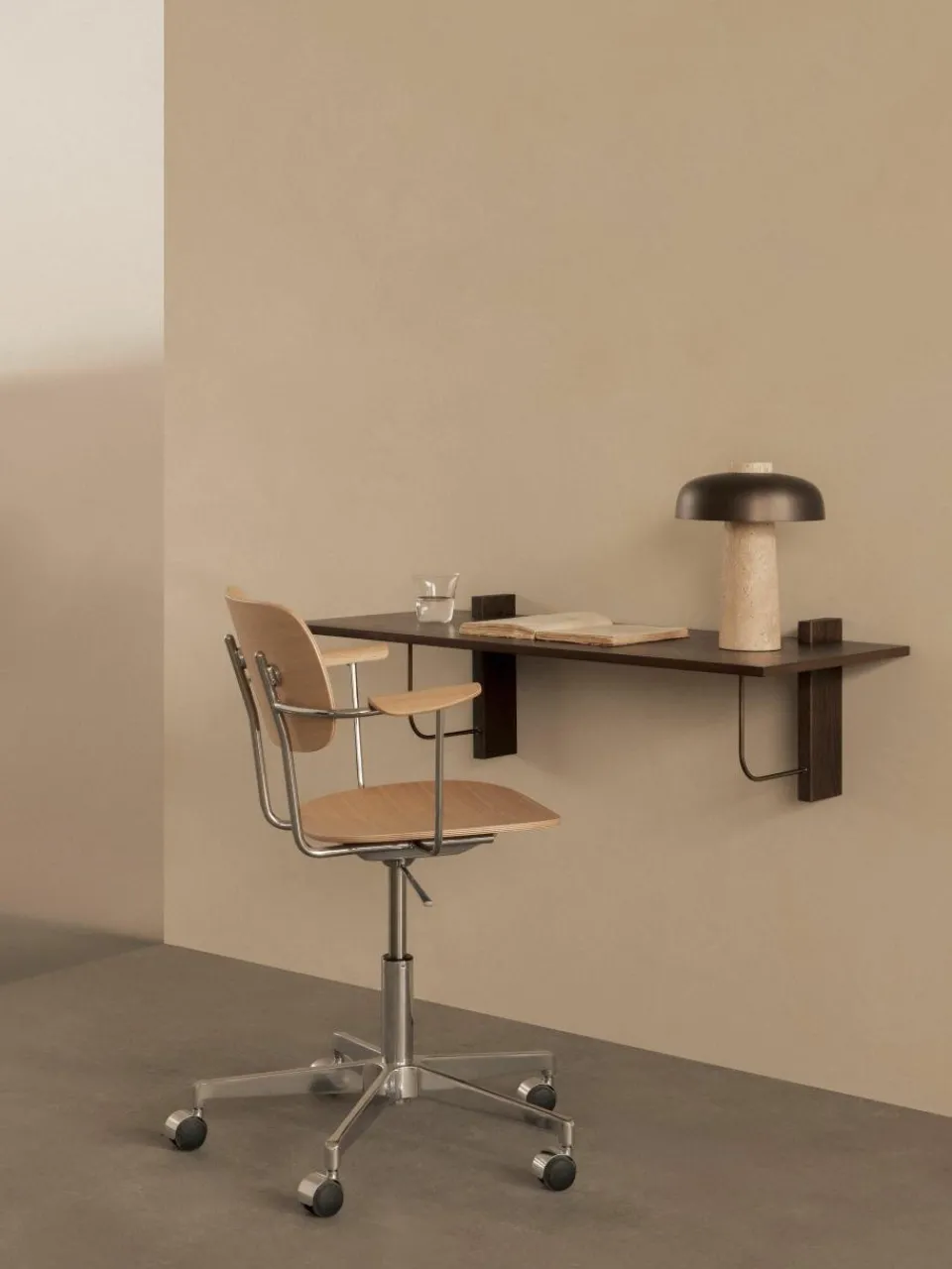 Houten bureaustoel Co, in hoogte verstelbaar^Audo Copenhagen Clearance
