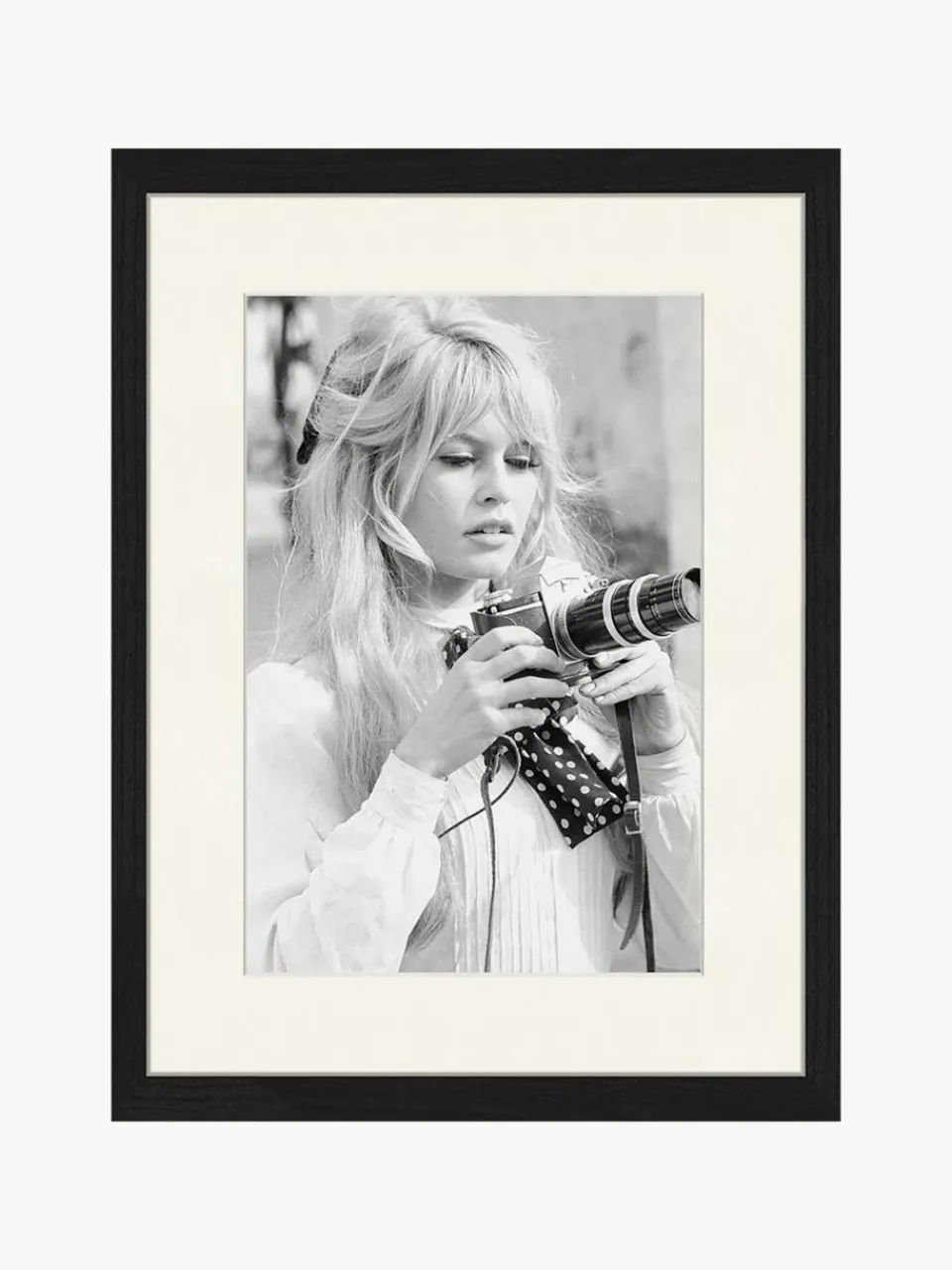 Ingelijste digitale print Brigitte With Her Camera^Any Image Discount