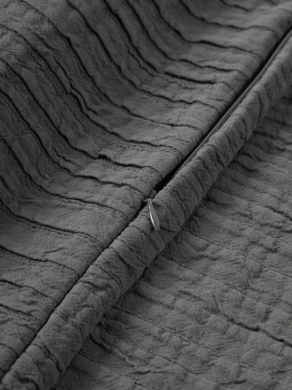 Katoenen kussenhoes Artemis met plissé-patroon^Westwing Collection Fashion