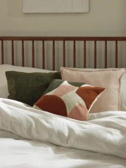 Katoenen kussenhoes Nomi met abstracte decoratie^Westwing Collection Online