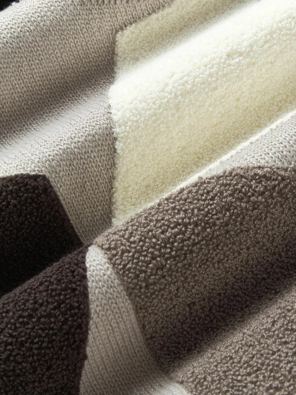 Katoenen kussenhoes Nomi met abstracte decoratie^Westwing Collection Online