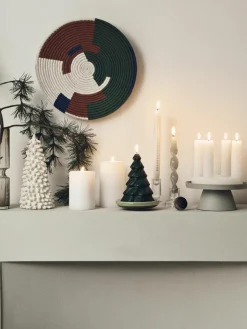Kerstkaars Pinus in de vorm van een dennenboom^Broste Copenhagen Hot