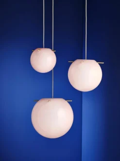 Kleine bolvormige hanglamp Koi, in verschillende formaten^Frandsen Outlet