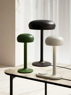 Kleine dimbare LED tafellamp Emendo met oplader^Eva Solo Sale