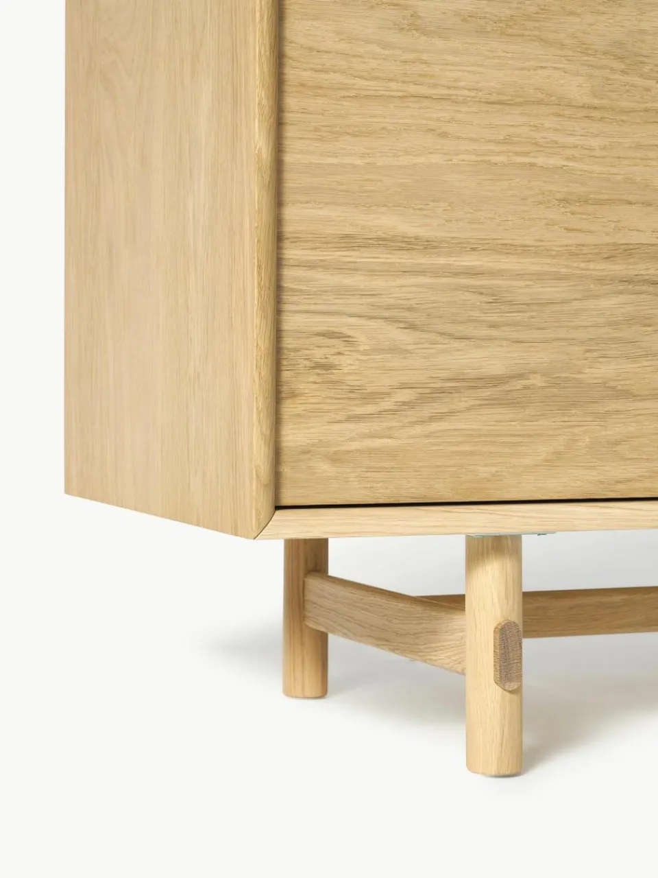 Kleine dressoir Diana van eikenhout^Westwing Collection New