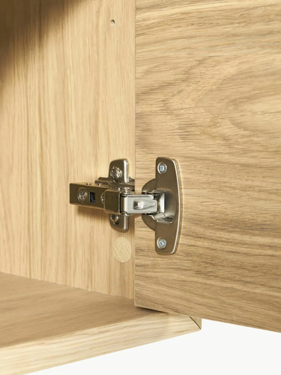 Kleine dressoir Diana van eikenhout^Westwing Collection New