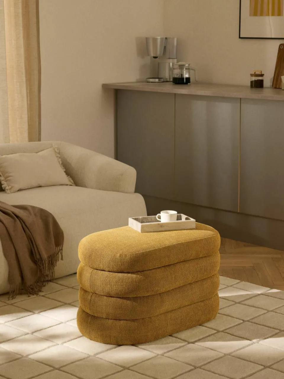 Kleine gestoffeerde bank Alto met opbergruimte^Westwing Collection Fashion