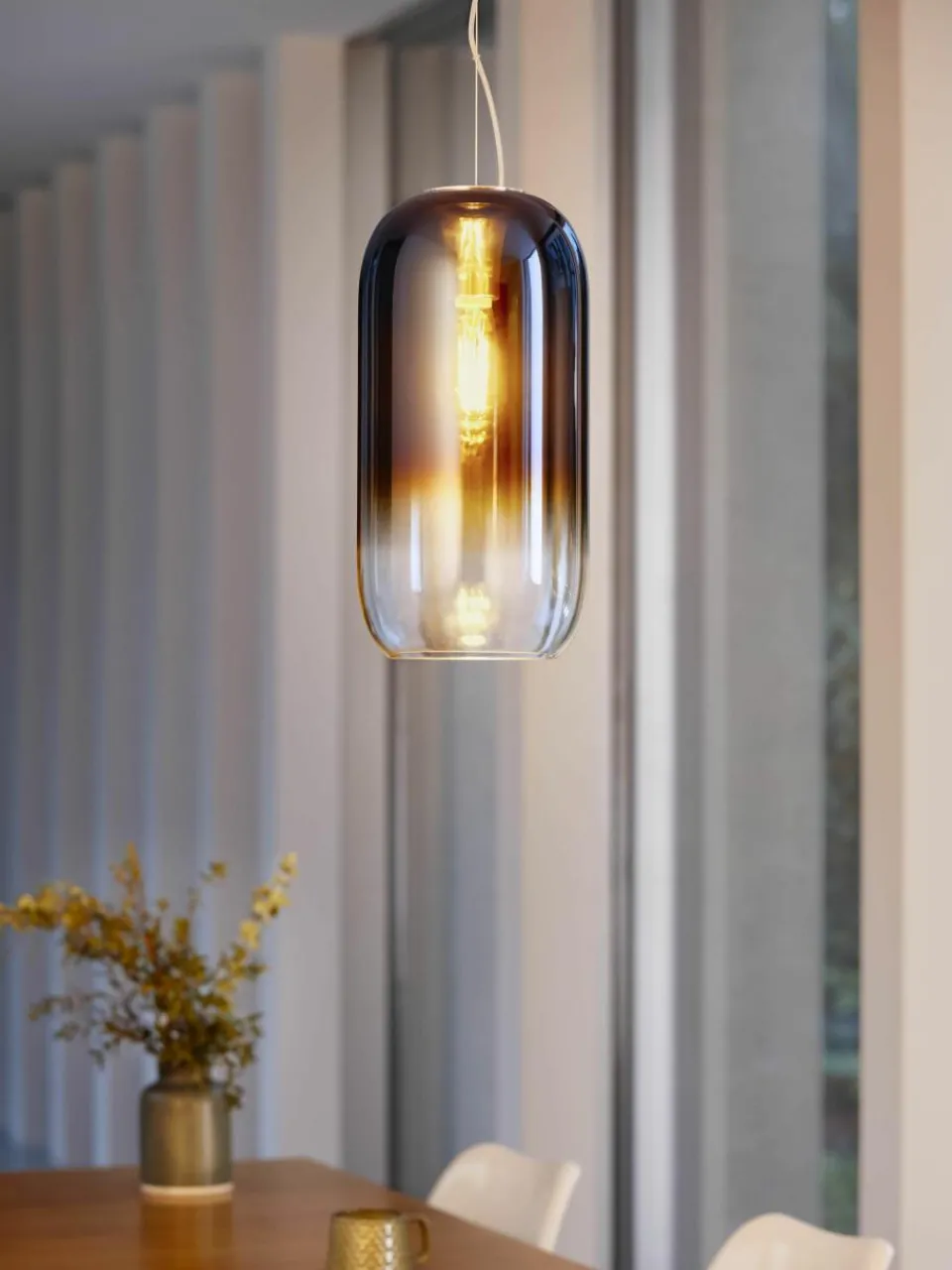 Kleine hanglamp Gople, mondgeblazen^Artemide Hot