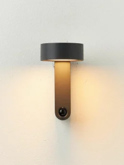 Kleine LED wandlamp Toggle met verstelbare lampenkap^Westwing Hot