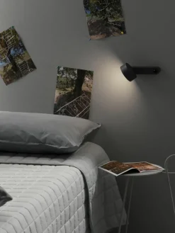 Kleine LED wandlamp Toggle met verstelbare lampenkap^Westwing Hot