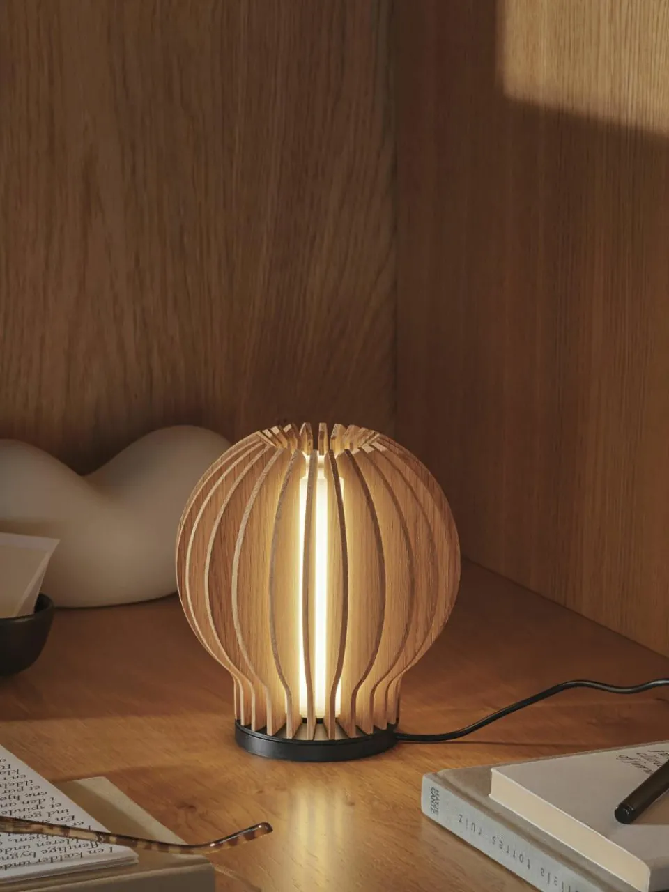 Kleine mobiele LED tafellamp Radiant, dimbaar^Eva Solo Sale