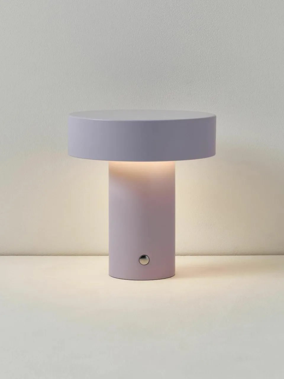 Kleine mobiele LED tafellamp Kamal, dimbaar^Westwing Collection Best