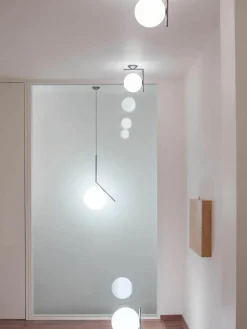 Kleine mondgeblazen hanglamp IC Lights, H 47 cm^Flos Clearance