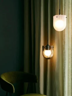 Kleine mondgeblazen hanglamp Seine^GUBI Outlet