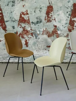 Kunststof stoel Beetle^GUBI Outlet