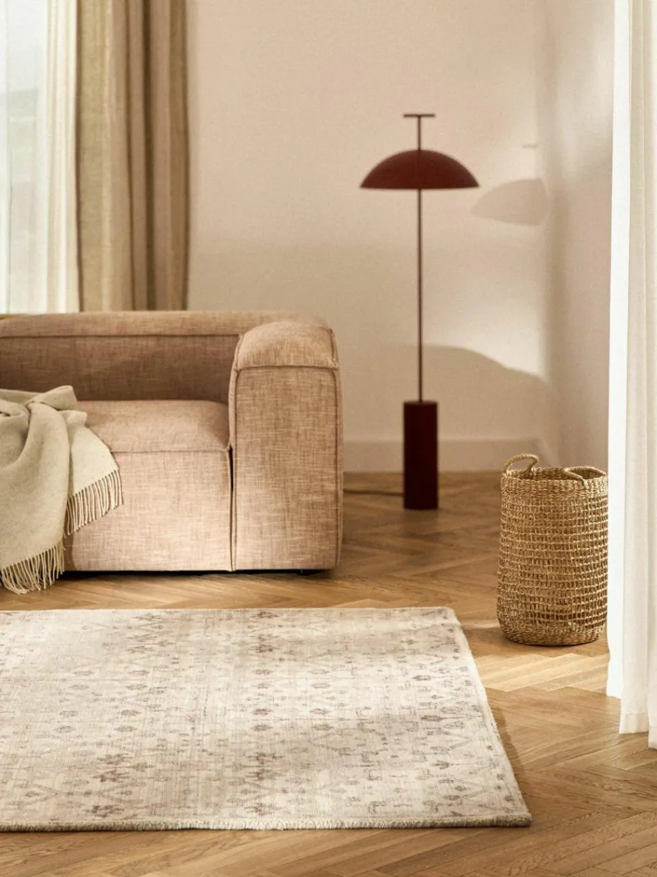Laagpolig vloerkleed Rosalie met ornamenten, handgeweven^Westwing Collection Hot