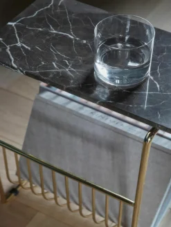 Marmeren bijzettafel Sino met tijdschriftenhouder^AYTM Sale