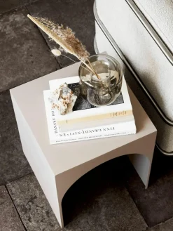 Metalen bijzettafel Arch^Kristina Dam Sale
