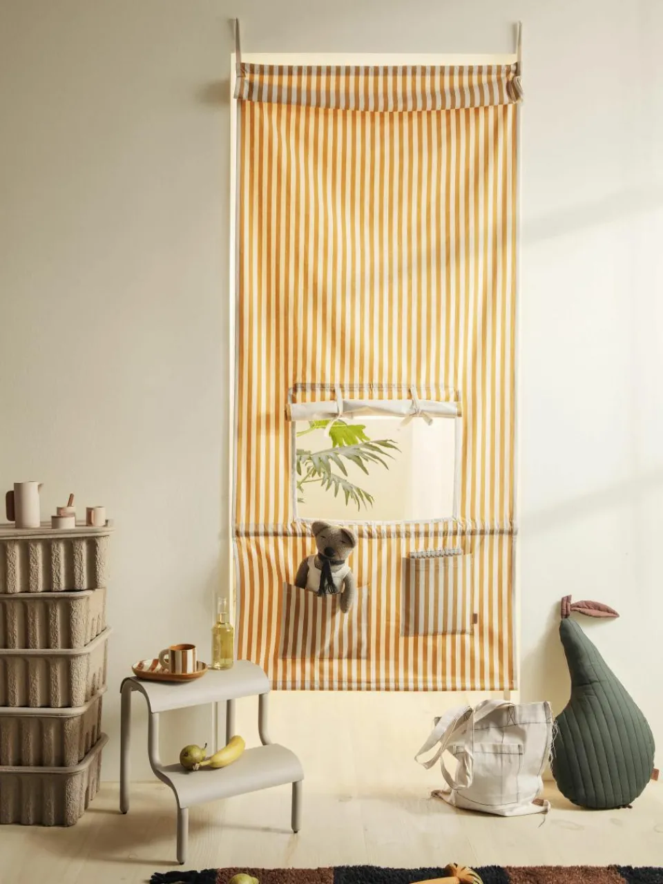 Metalen kinderkruk Up Step^ferm LIVING Kids Hot