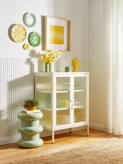 Metalen vitrinekast The Mixer met geribbeld glas^Mustard Made Sale