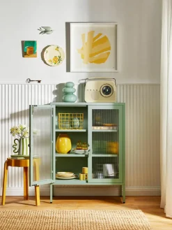 Metalen vitrinekast The Mixer met geribbeld glas^Mustard Made Best