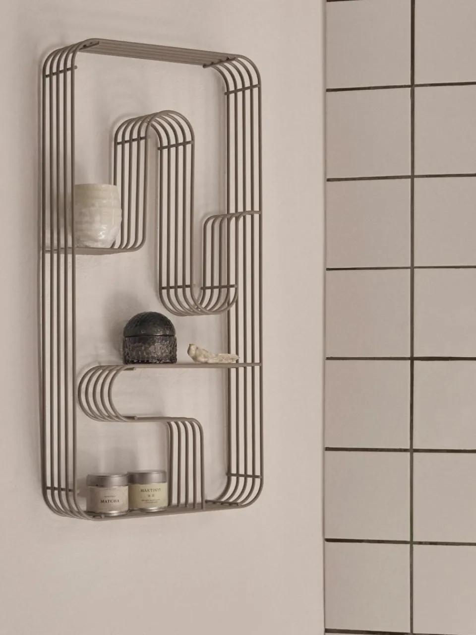 Metalen wandrek Curva^AYTM Outlet