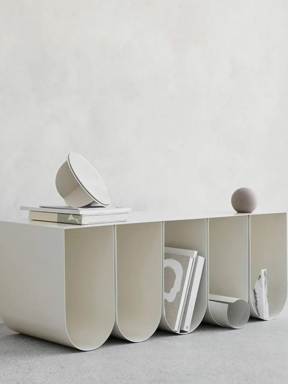 Metalen zitbank Curved^Kristina Dam Outlet